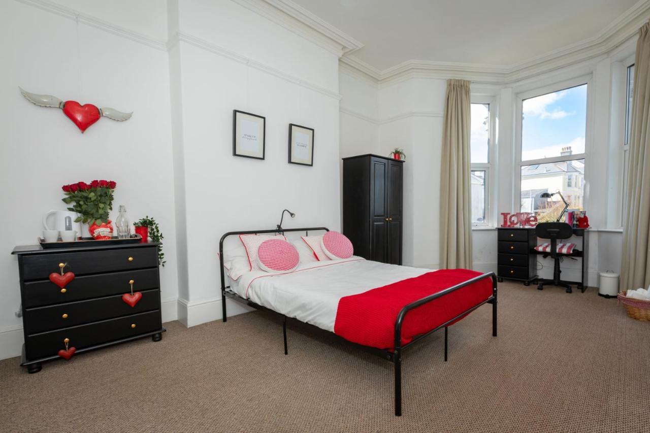5-Bed House With Distant Sea Views In Plymouth Villa Kültér fotó
