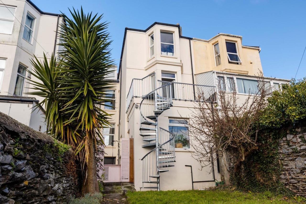 5-Bed House With Distant Sea Views In Plymouth Villa Kültér fotó