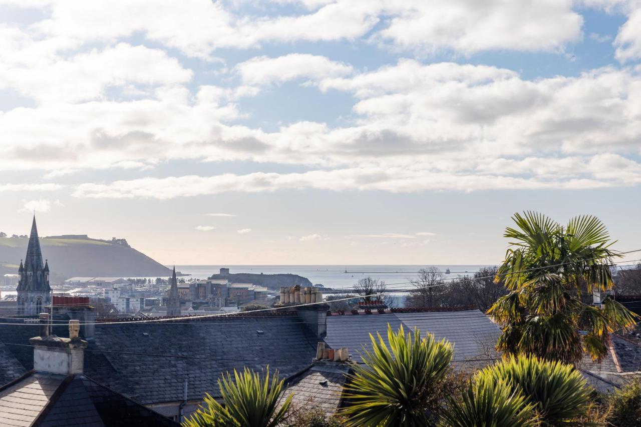 5-Bed House With Distant Sea Views In Plymouth Villa Kültér fotó