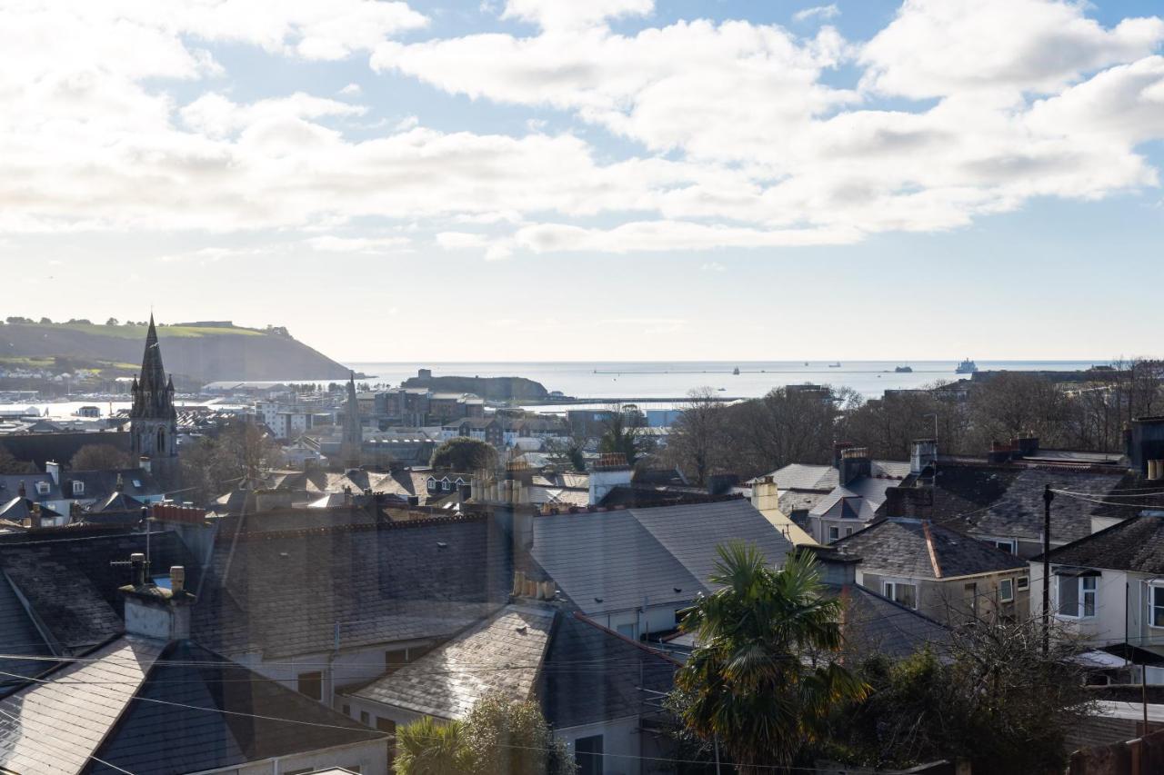 5-Bed House With Distant Sea Views In Plymouth Villa Kültér fotó