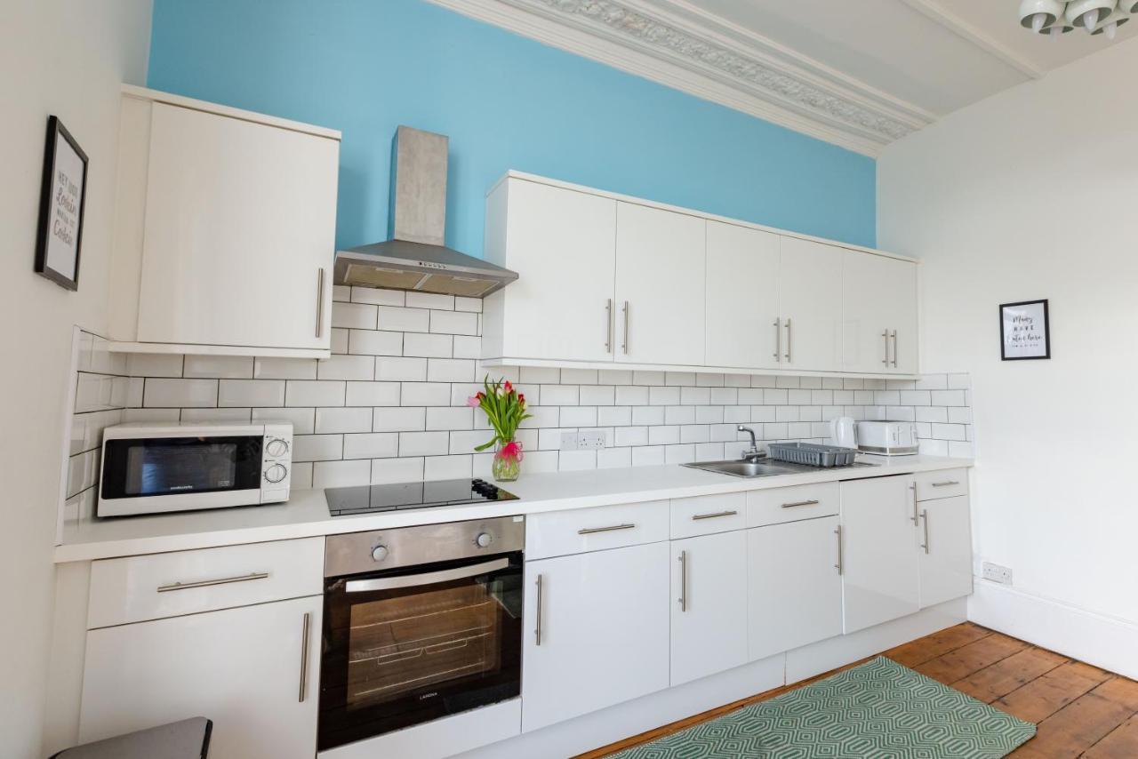 5-Bed House With Distant Sea Views In Plymouth Villa Kültér fotó
